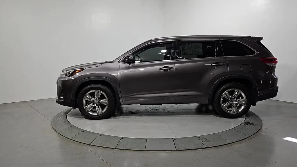 2018 Toyota Highlander - Image 2 of 12