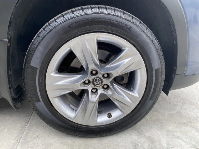 2018 Toyota Highlander - Image 18 of 31