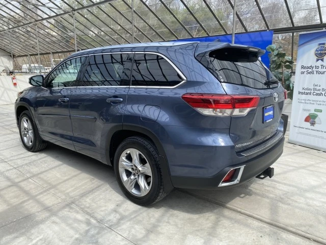 2018 Toyota Highlander - Image 11 of 31