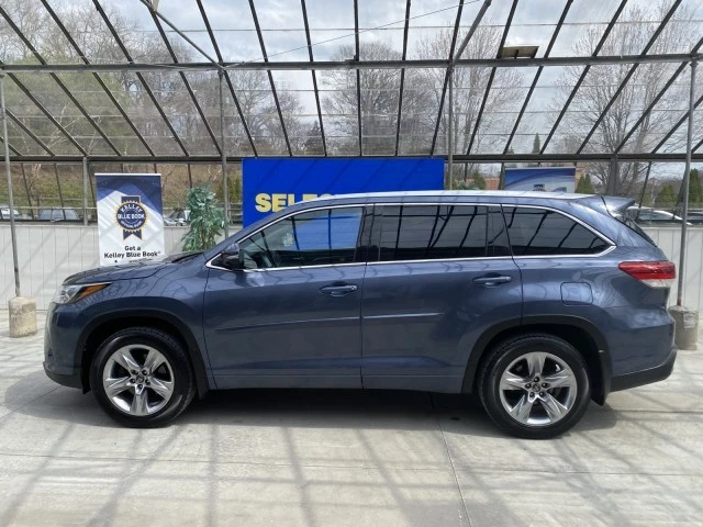 2018 Toyota Highlander - Image 9 of 31