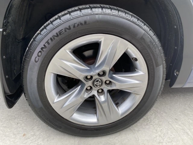 2018 Toyota Highlander - Image 16 of 31