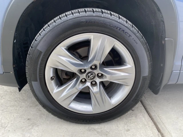 2018 Toyota Highlander - Image 12 of 31