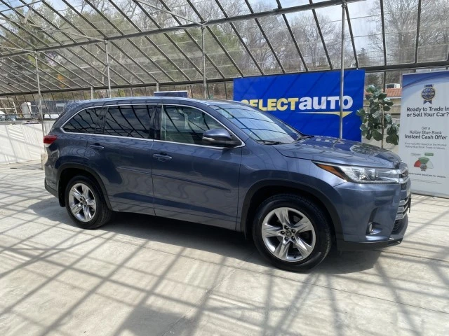 2018 Toyota Highlander - Image 3 of 31