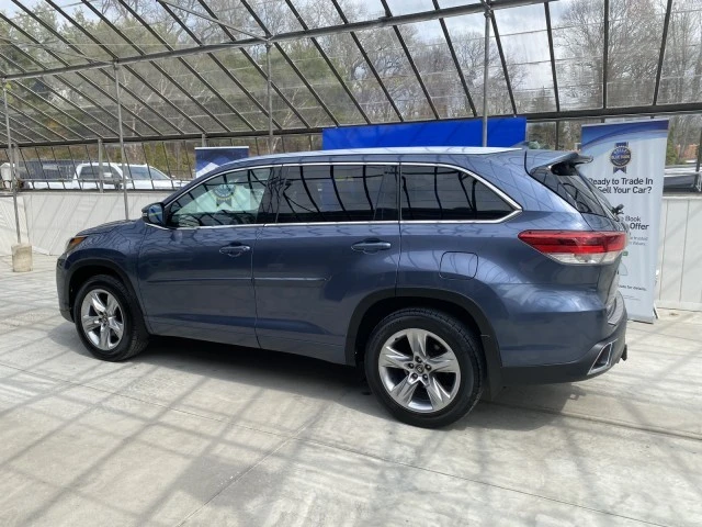 2018 Toyota Highlander - Image 10 of 31