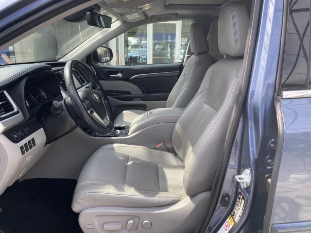 2018 Toyota Highlander - Image 20 of 31