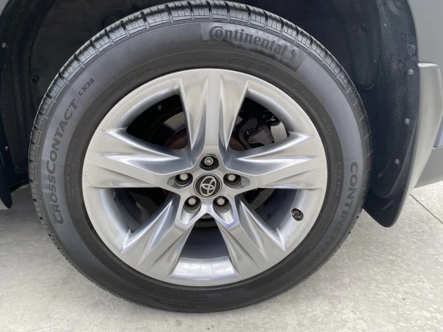 2018 Toyota Highlander - Image 14 of 31