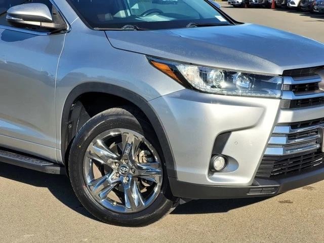 2018 Toyota Highlander - Image 3 of 12