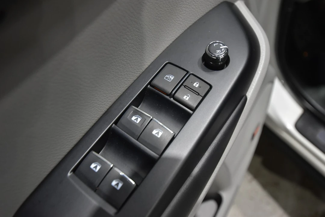2018 Toyota Highlander - Image 14 of 21