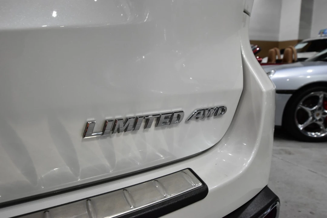 2018 Toyota Highlander - Image 10 of 21