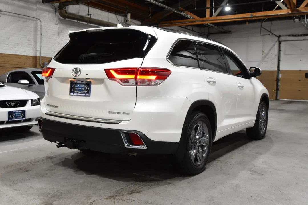 2018 Toyota Highlander - Image 3 of 21