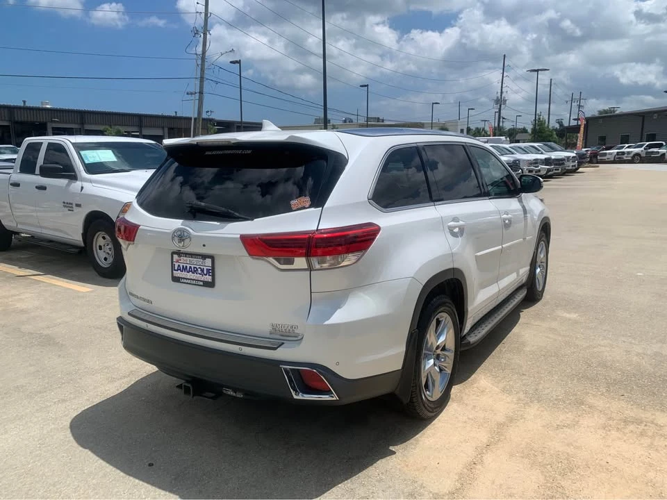 2018 Toyota Highlander - Image 4 of 11