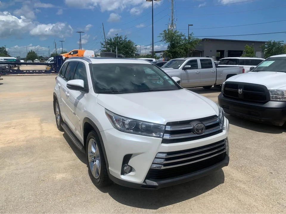 2018 Toyota Highlander - Image 6 of 11