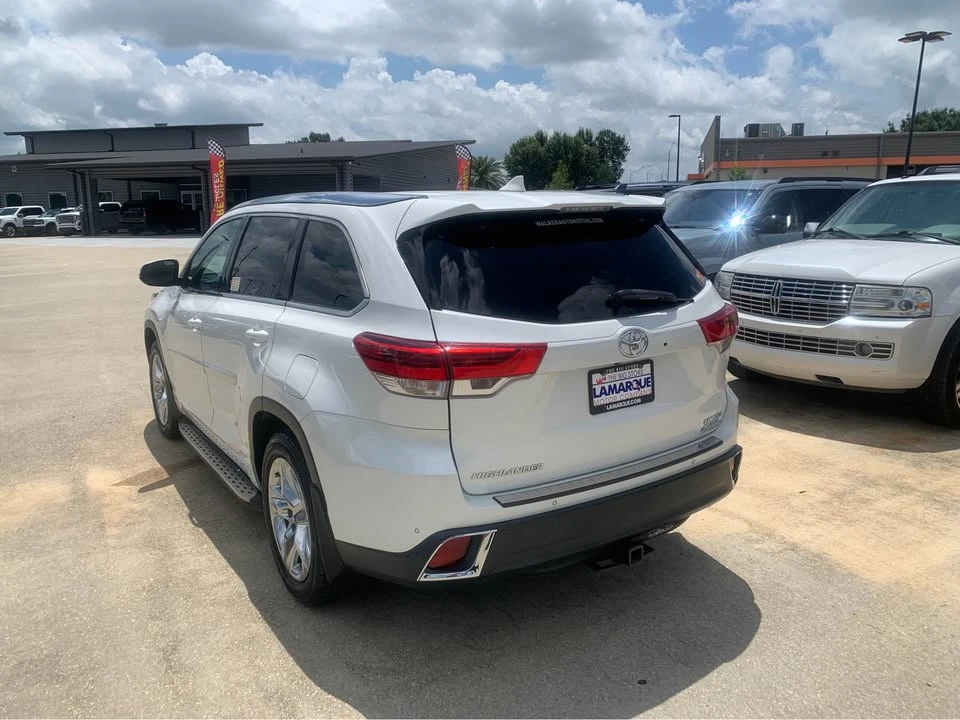 2018 Toyota Highlander - Image 3 of 11