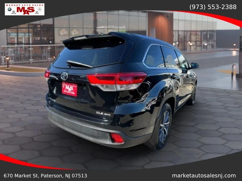 2018 Toyota Highlander - Image 6 of 12