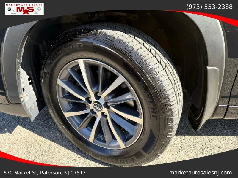 2018 Toyota Highlander - Image 7 of 12