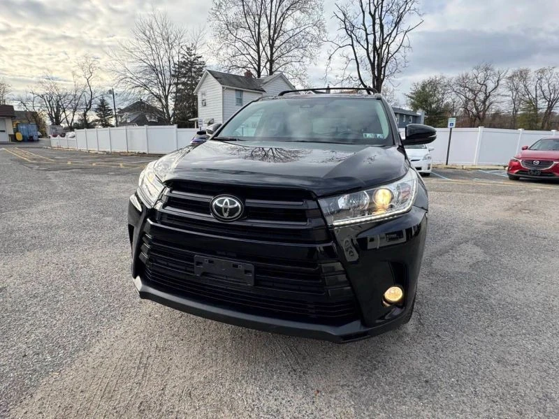 2018 Toyota Highlander - Image 2 of 12
