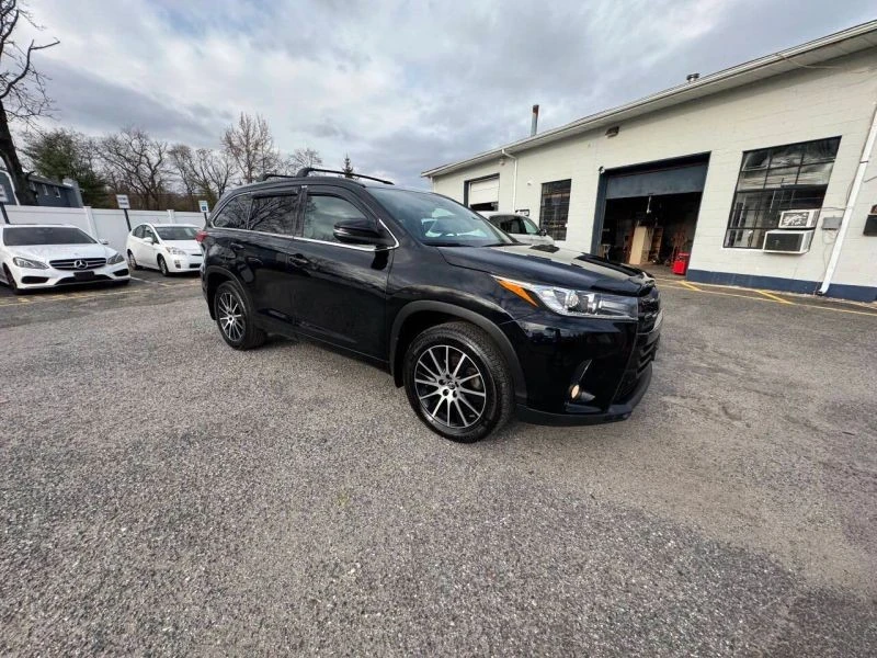 2018 Toyota Highlander - Image 6 of 12