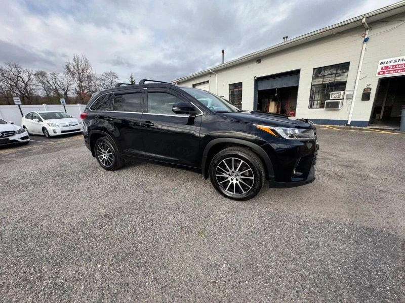 2018 Toyota Highlander - Image 7 of 12