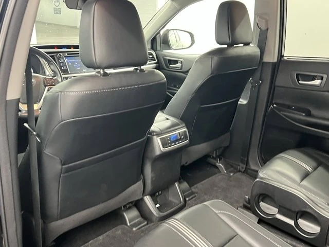 2018 Toyota Highlander - Image 9 of 10