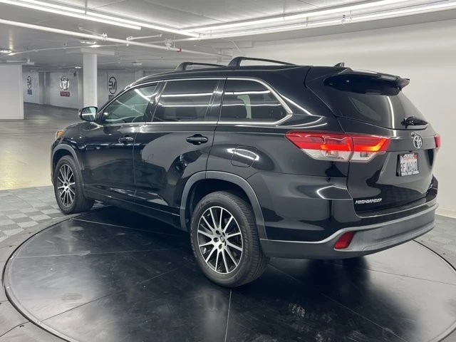 2018 Toyota Highlander - Image 3 of 10