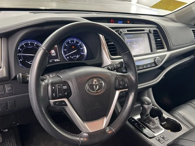 2018 Toyota Highlander - Image 7 of 10