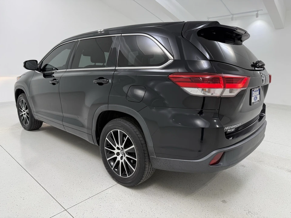 2018 Toyota Highlander - Image 4 of 12