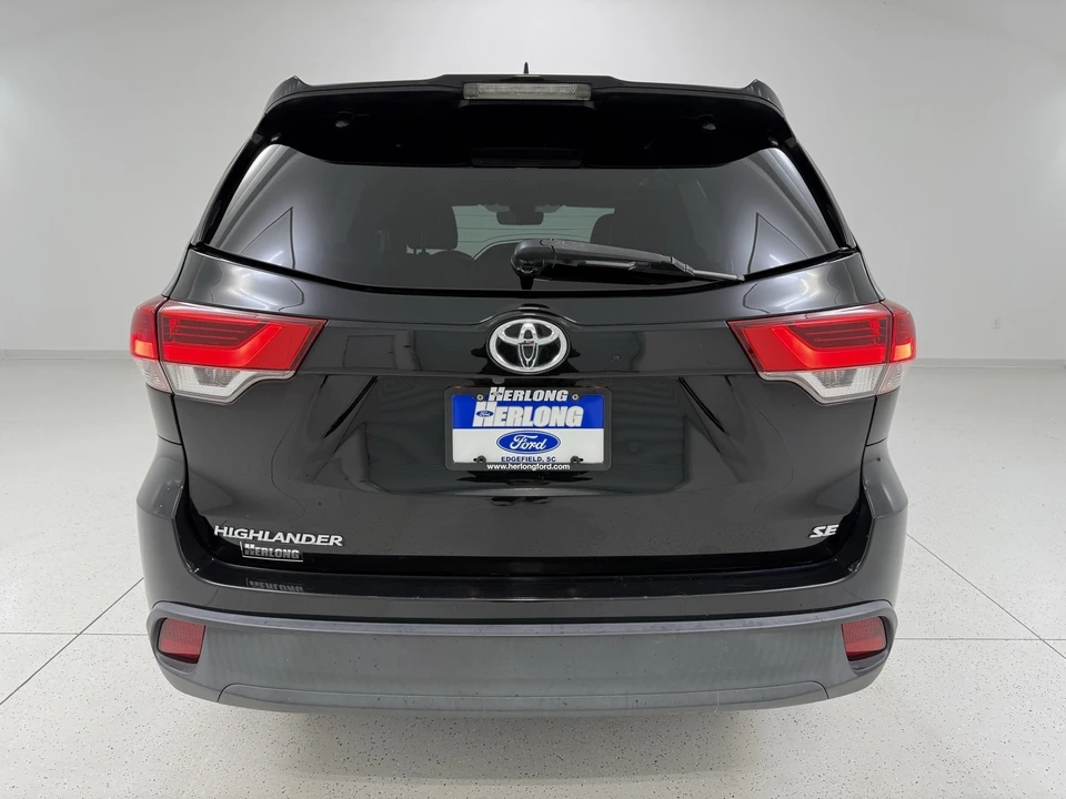 2018 Toyota Highlander - Image 5 of 12