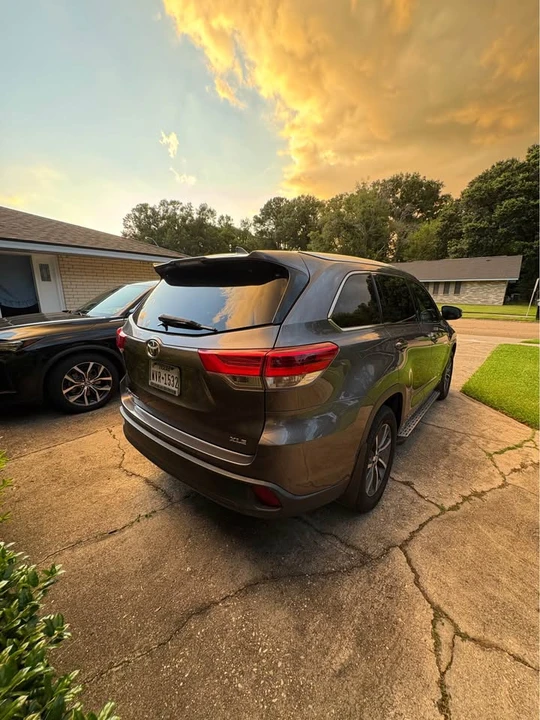 2018 Toyota Highlander - Image 4 of 19