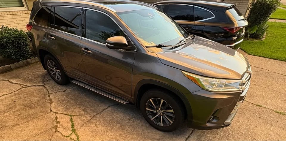2018 Toyota Highlander - Image 2 of 19