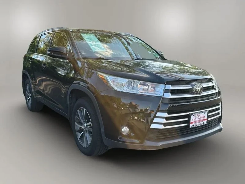 2018 Toyota Highlander - Image 7 of 12