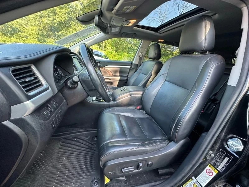 2018 Toyota Highlander - Image 10 of 12