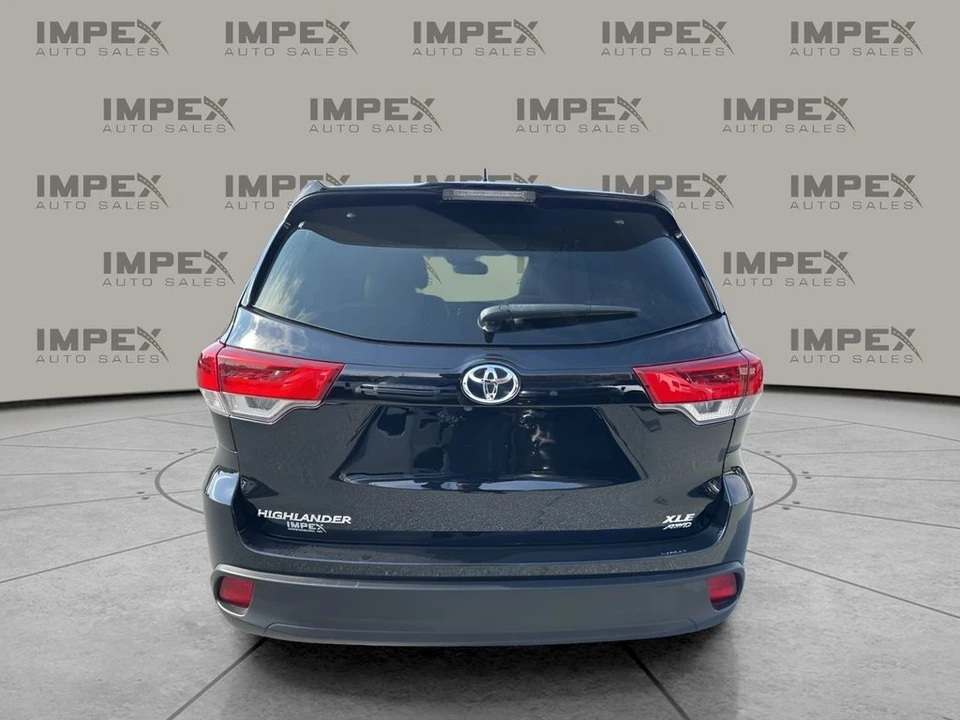 2018 Toyota Highlander - Image 4 of 12