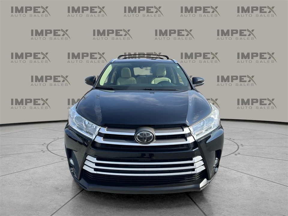 2018 Toyota Highlander - Image 8 of 12