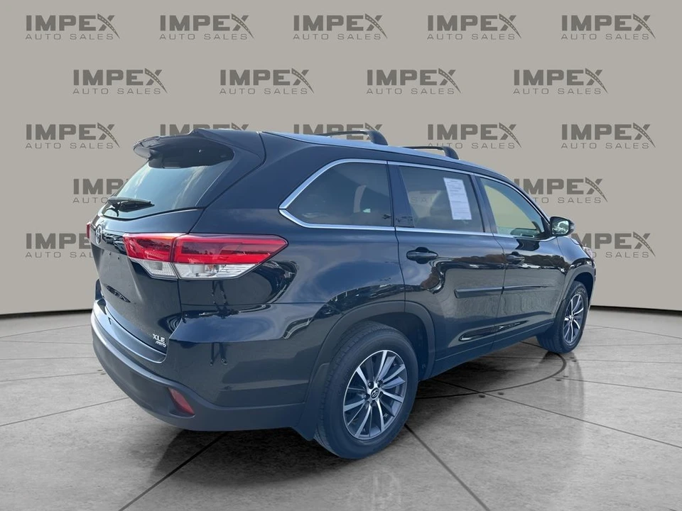 2018 Toyota Highlander - Image 5 of 12