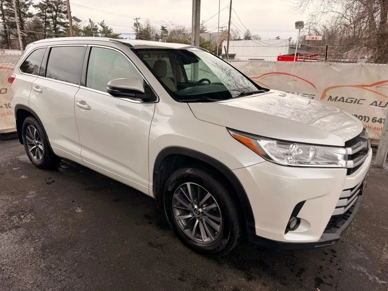 2018 Toyota Highlander - Image 7 of 12