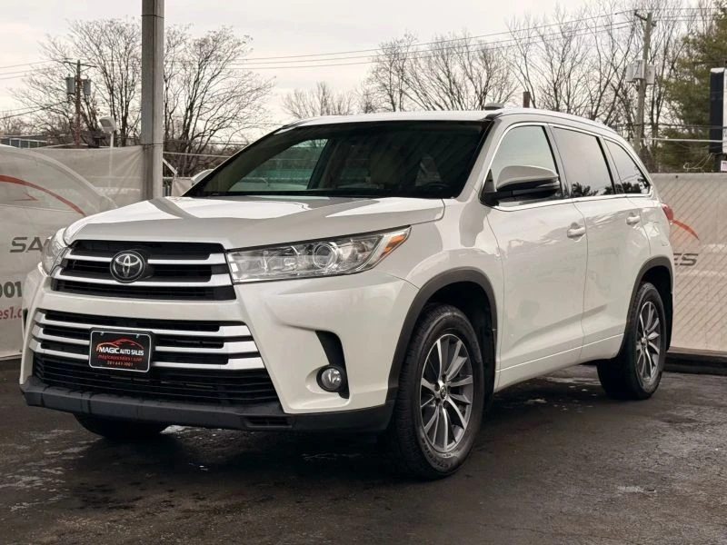 2018 Toyota Highlander - Image 3 of 12