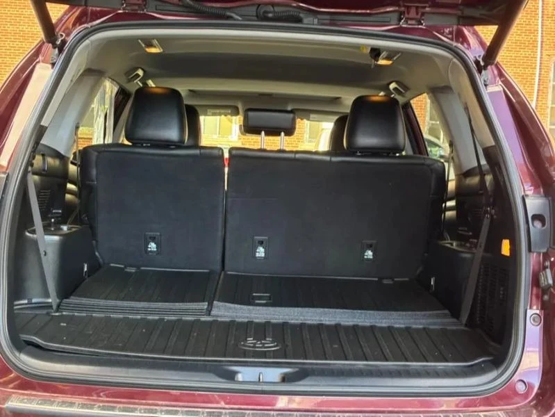 2018 Toyota Highlander - Image 10 of 12