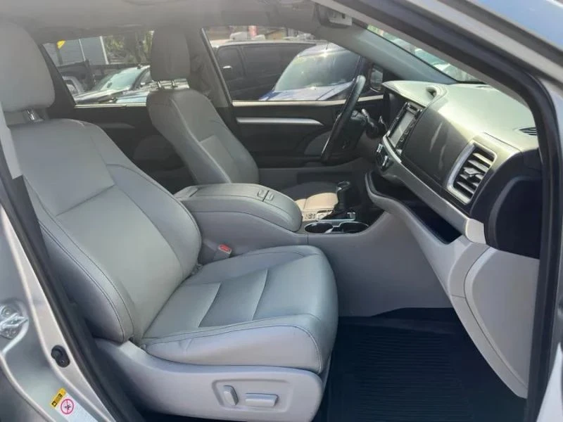2018 Toyota Highlander - Image 12 of 12