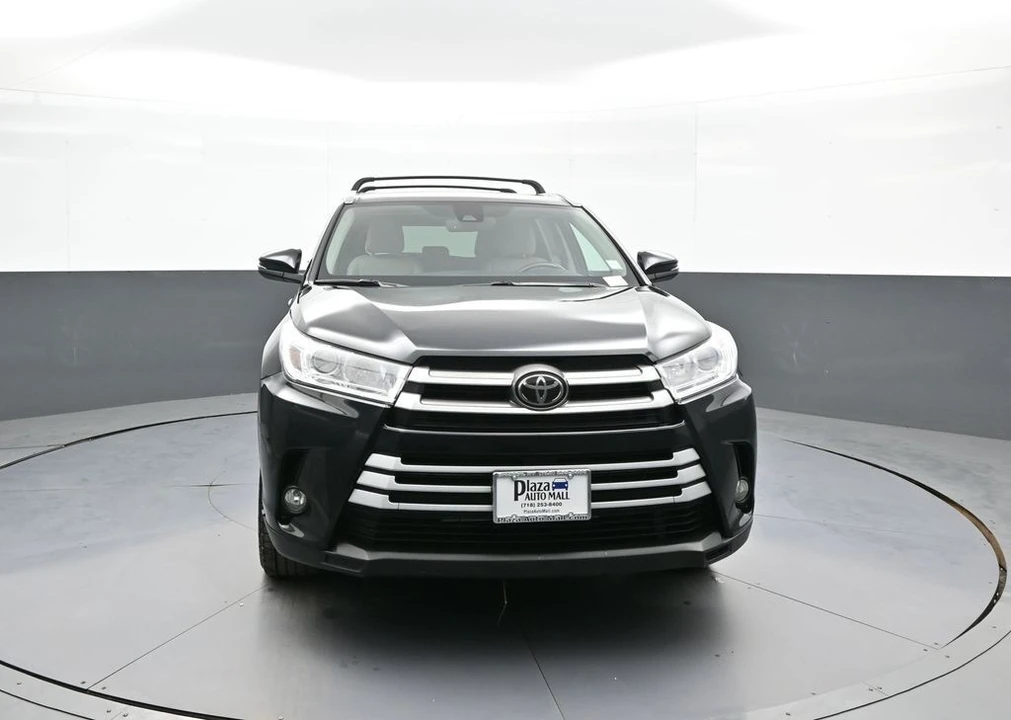 2018 Toyota Highlander - Image 2 of 21
