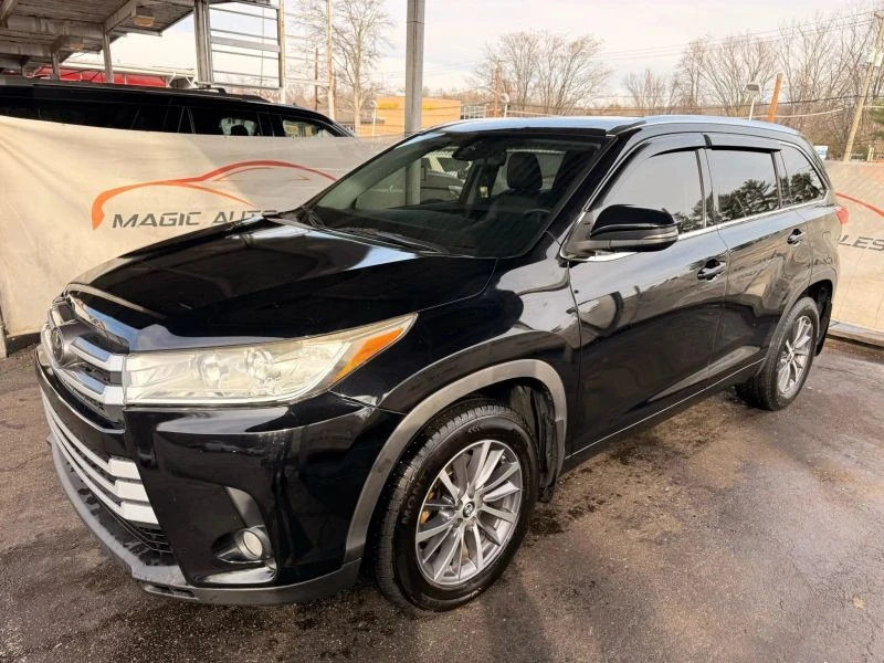 2018 Toyota Highlander - Image 8 of 12
