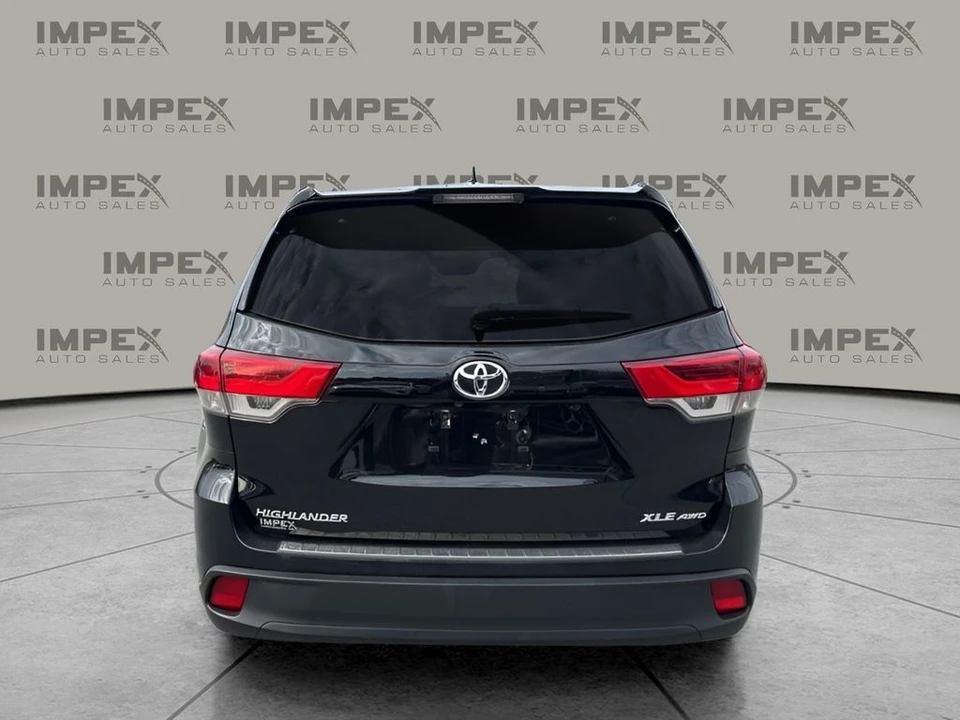 2018 Toyota Highlander - Image 4 of 12