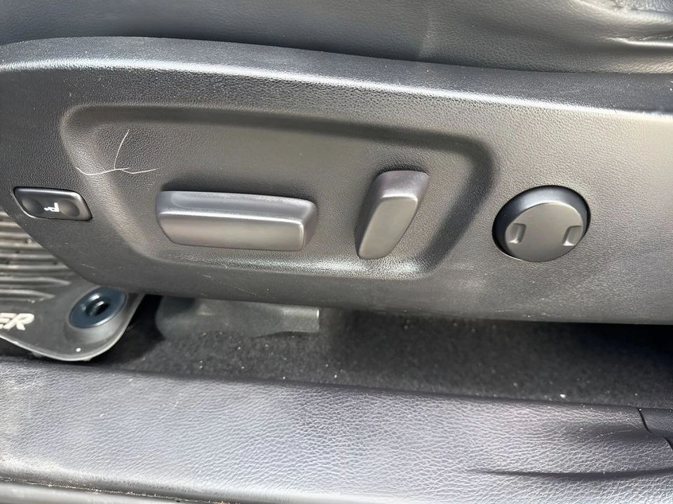 2018 Toyota Highlander - Image 10 of 12