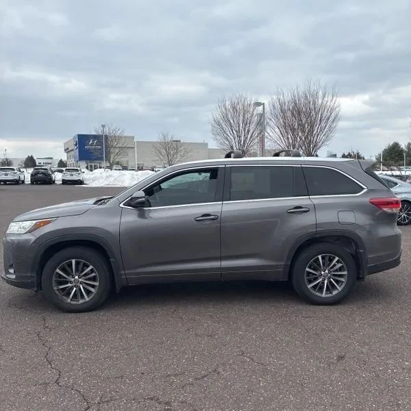 2018 Toyota Highlander - Image 3 of 12