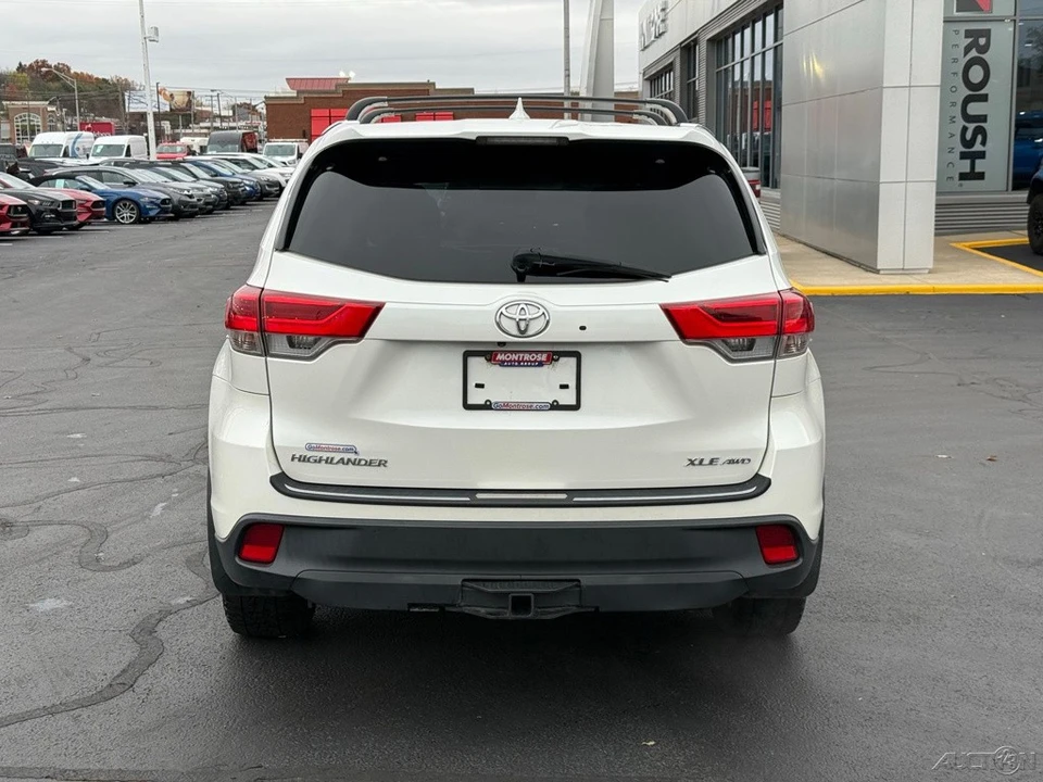 2018 Toyota Highlander - Image 4 of 12