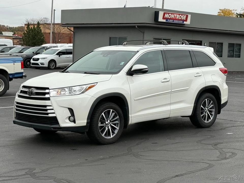 2018 Toyota Highlander - Image 7 of 12