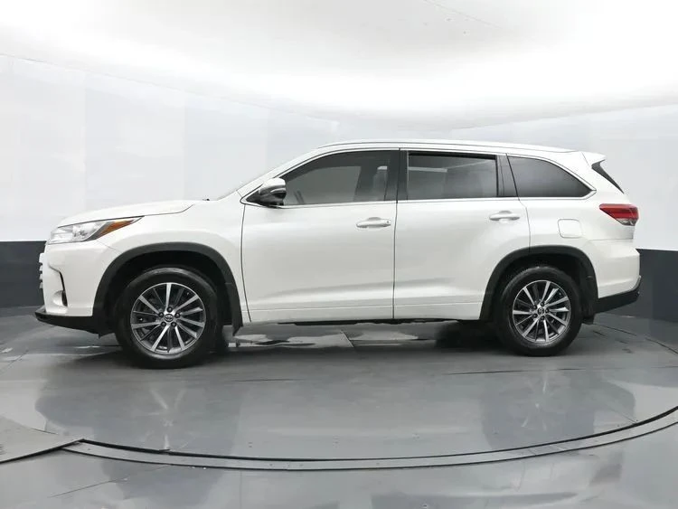 2018 Toyota Highlander - Image 5 of 12