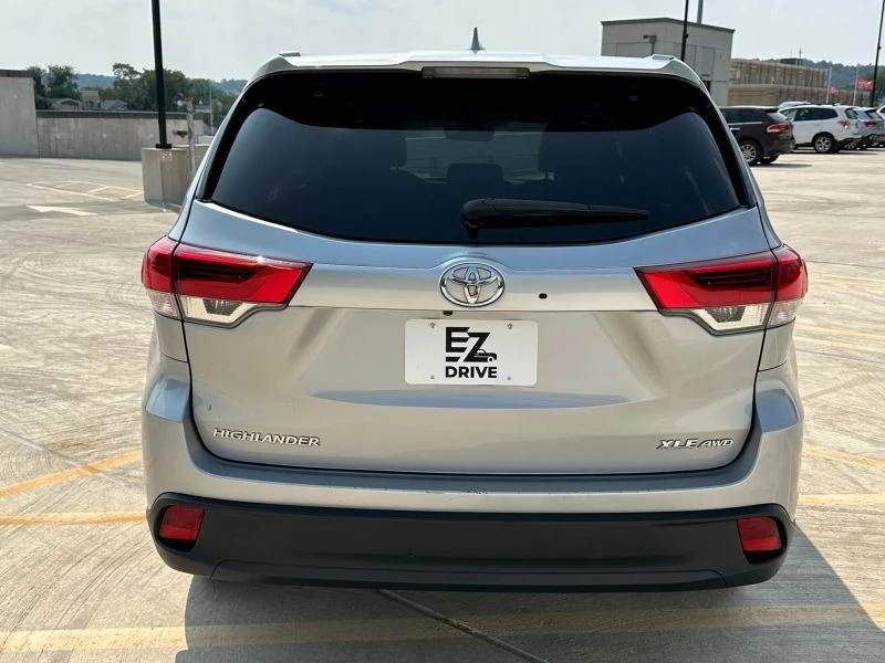 2018 Toyota Highlander - Image 4 of 12