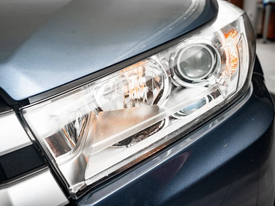2018 Toyota Highlander - Image 15 of 21