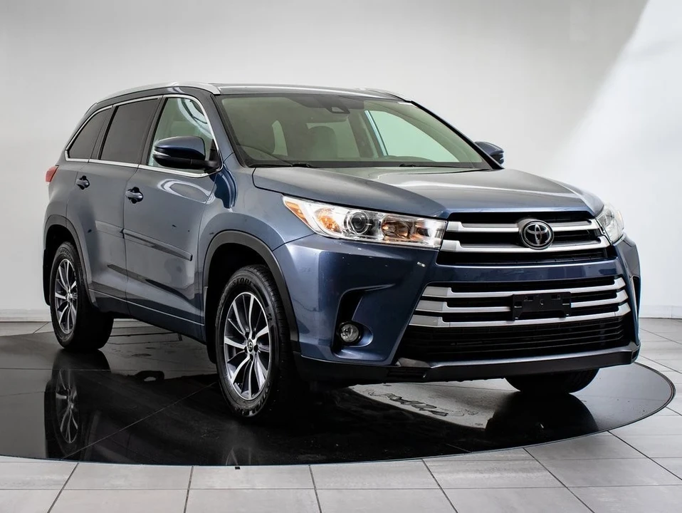 2018 Toyota Highlander - Image 12 of 21