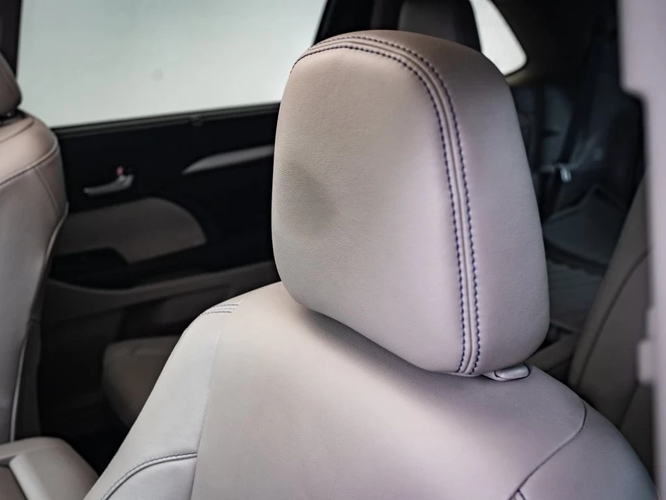 2018 Toyota Highlander - Image 21 of 21
